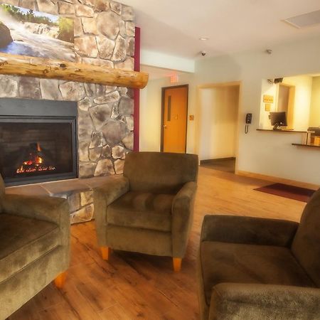 Junction Inn Suites & Conference Center Babbitt 外观 照片
