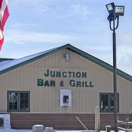 Junction Inn Suites & Conference Center Babbitt 外观 照片
