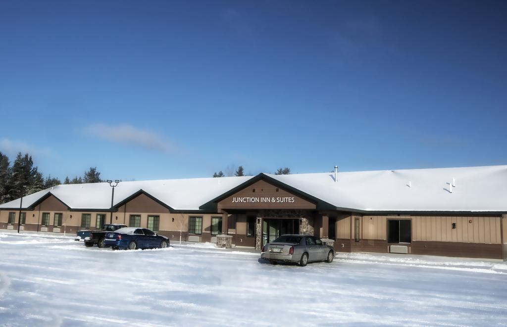 Junction Inn Suites & Conference Center Babbitt 客房 照片